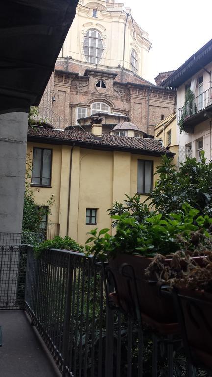 A 2 Passi Da Palazzo Reale Apartamento Turim Exterior foto